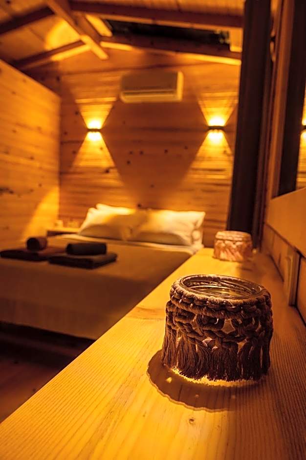 Goat Bungalow and Camping