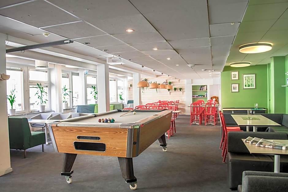 Slottsskogens Hostel