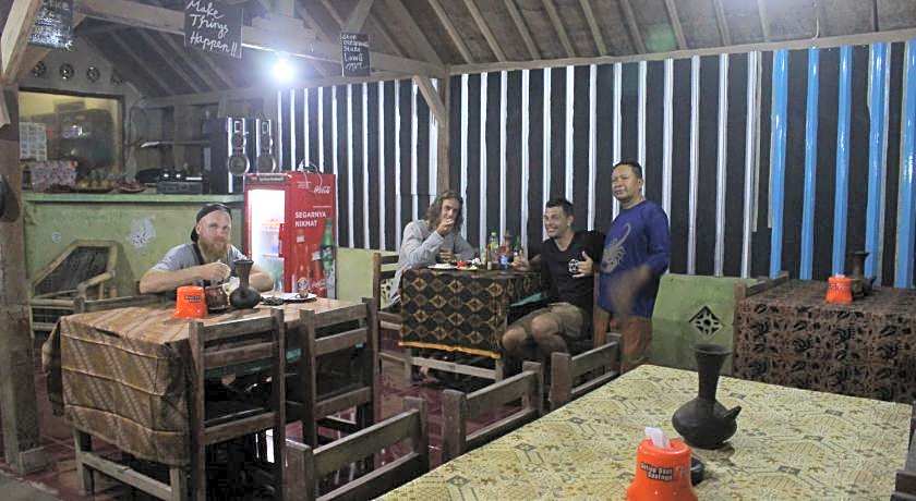 Duyung Rooms and Resto