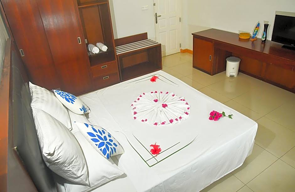 La Cabana, Maamigili