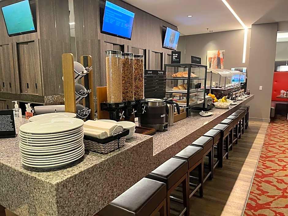 Holiday Inn Winnipeg-South By IHG