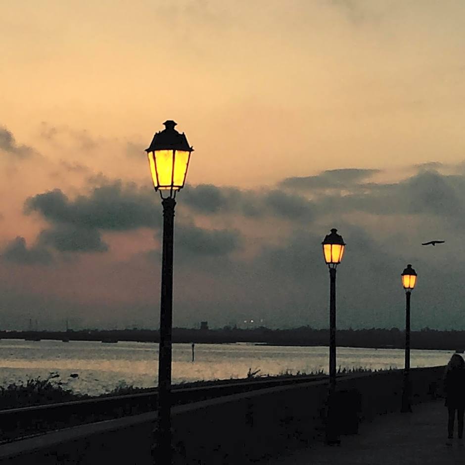 Aqua Ria Boutique Hotel