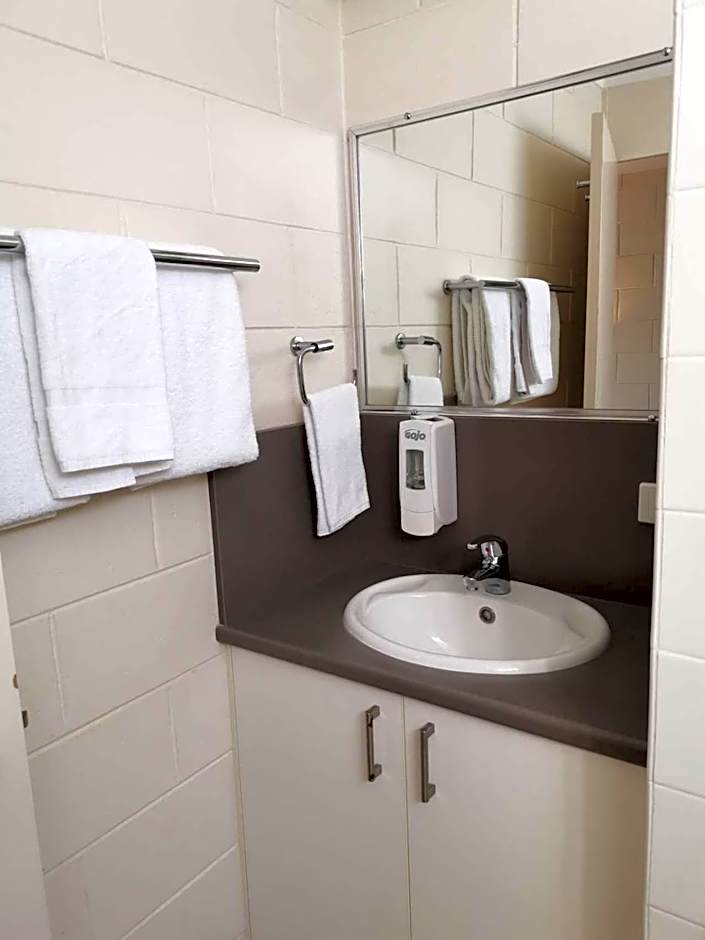 Nambour Lodge Motel