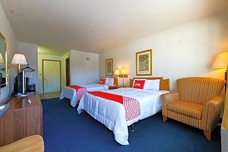 Queen Room with Two Queen Beds - Disability Access