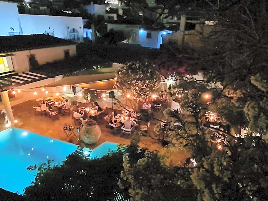 Bratsera Boutique Hotel