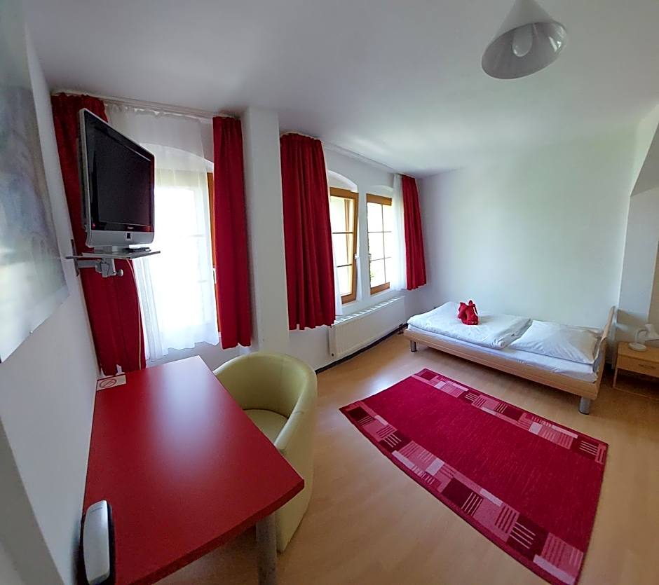 Photo 1 of 8 of Single Room