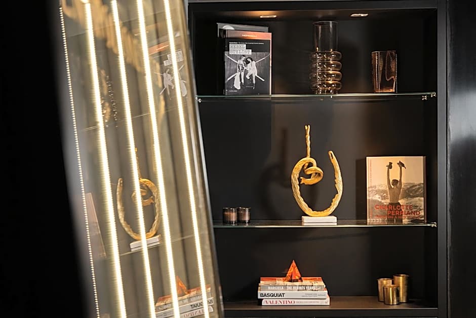 Montenapoleone Suites