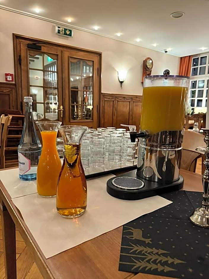 Horchem Hotel-Restaurant-Cafe-Bar