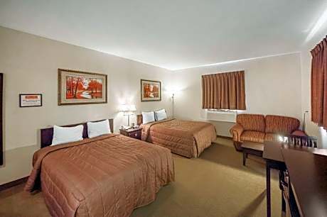 Econo Lodge Inn & Suites
