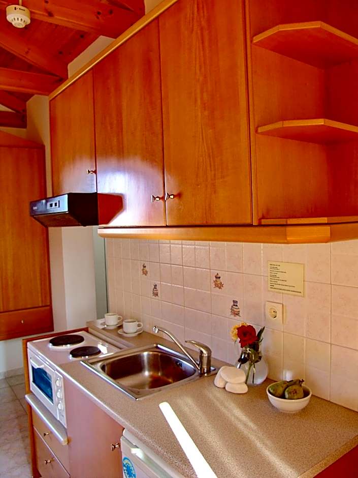 Irida Aparthotel Malia by Estia