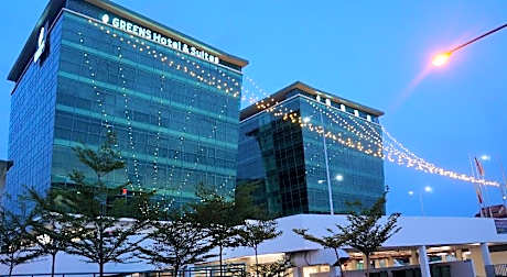 Greens Hotel & Suites