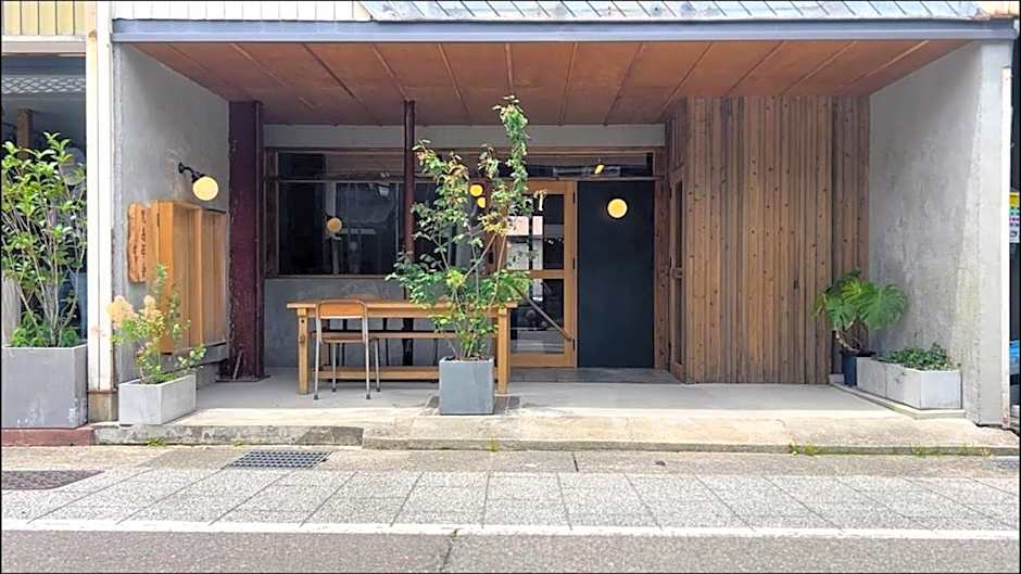 商店街で暮らすように泊まる-アラシマホステル- — 44 fotoğraftan 1. fotoğraf