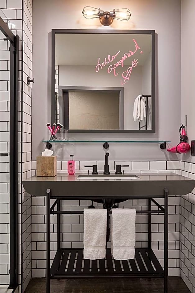 Moxy by Marriott Atlanta Midtown