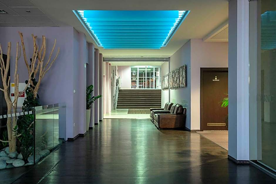 BNC Hotel - Restaurant - Bowling