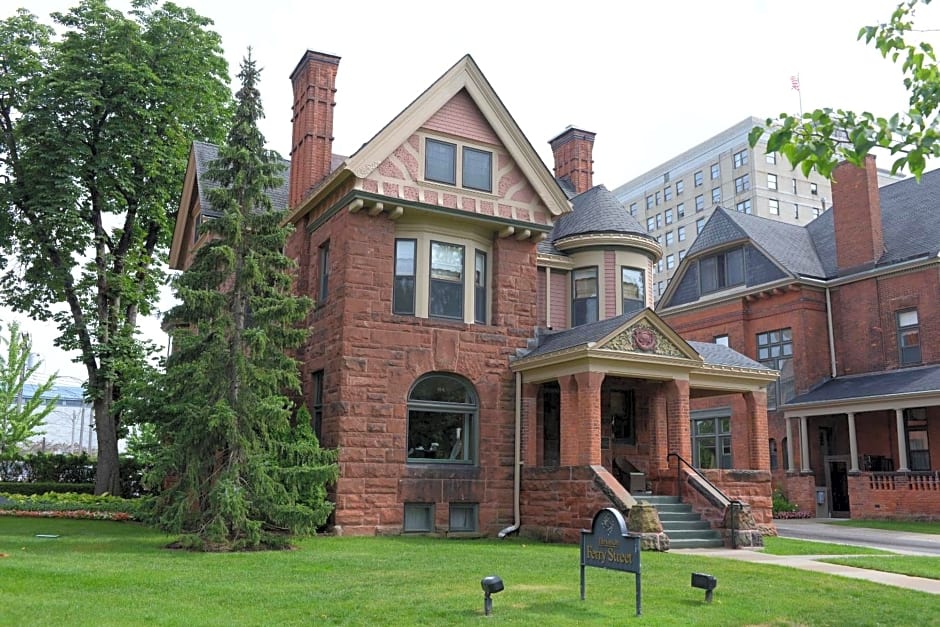 The Inn on Ferry Street