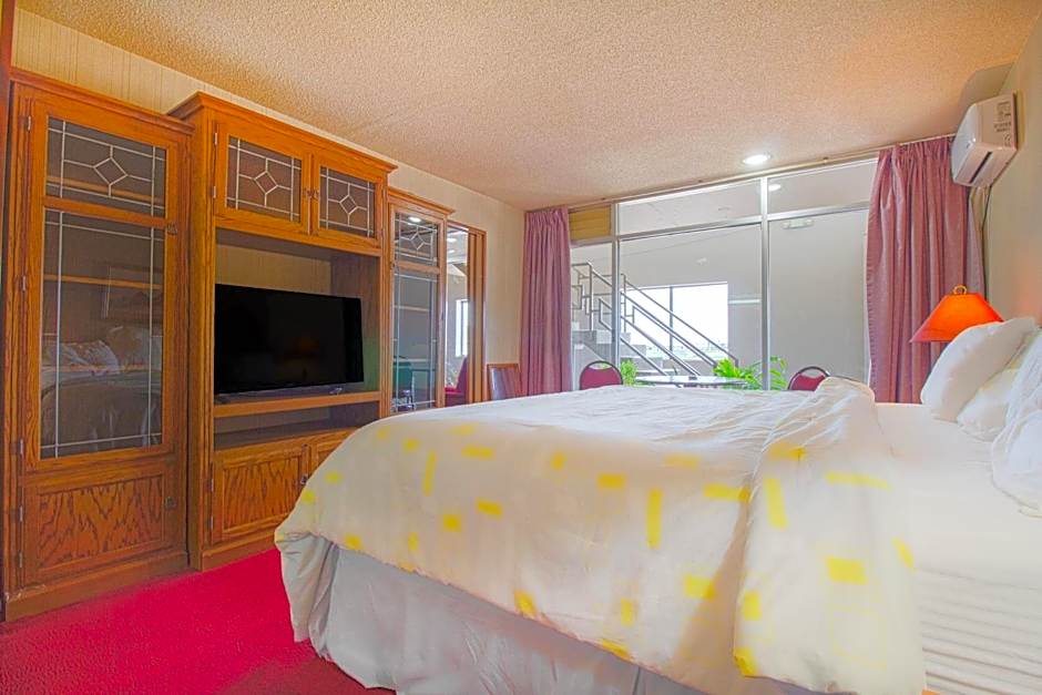 HomeTown Inn By OYO - Liberal, KS