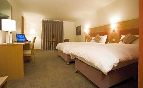 Superior Deluxe Double or Twin Room