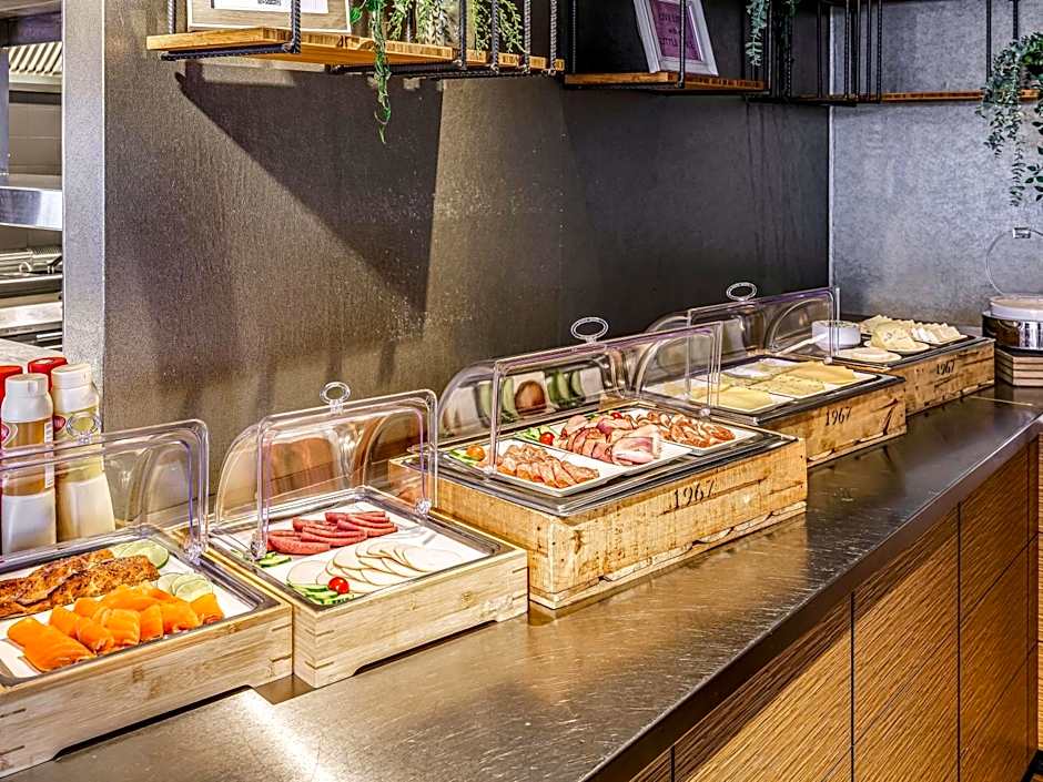 Mercure Hotel Amsterdam Sloterdijk Station