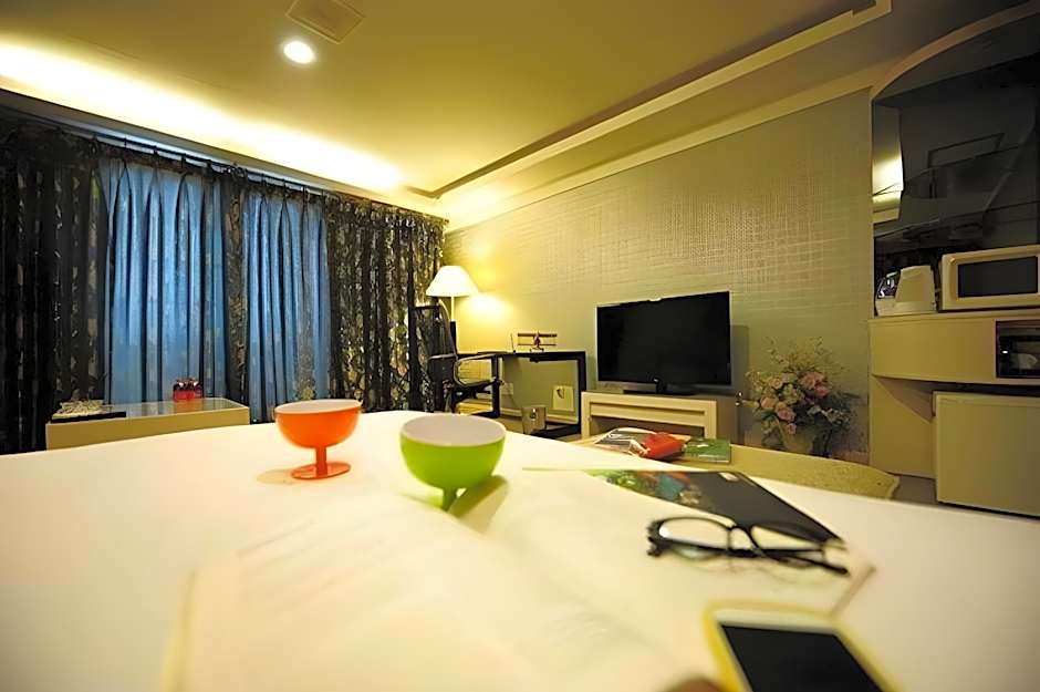 Metro Tourist Hotel Cheonan