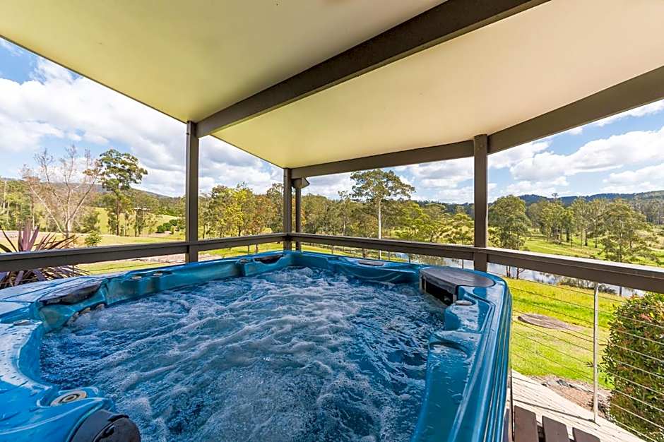 Clarendon Forest Retreat