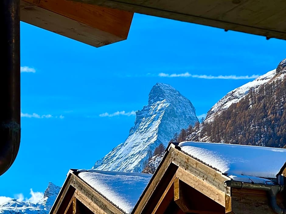 Peaky Riders Self Check-in Hotel