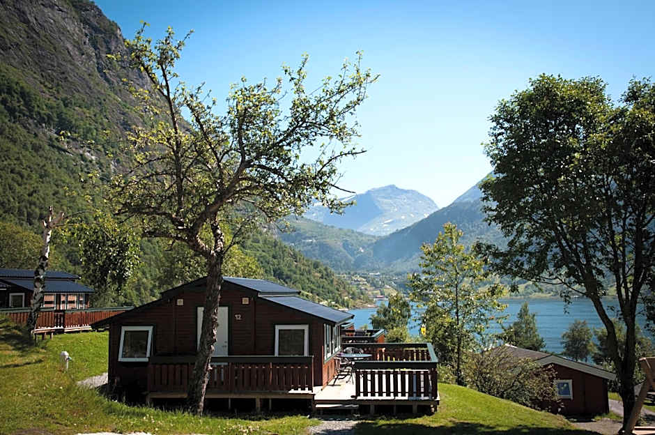 Grande Hytteutleige og Camping