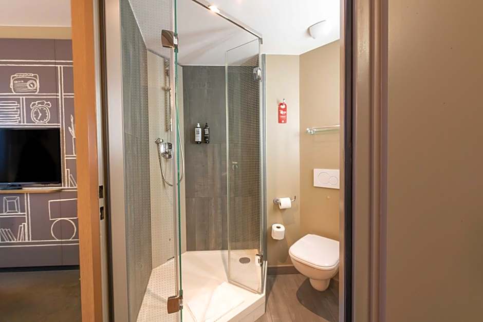 ibis Geneve Centre Lac