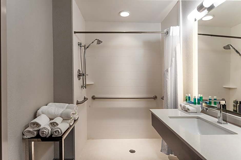 Holiday Inn Express & Suites Augusta West - Fort Eisenhower By IHG