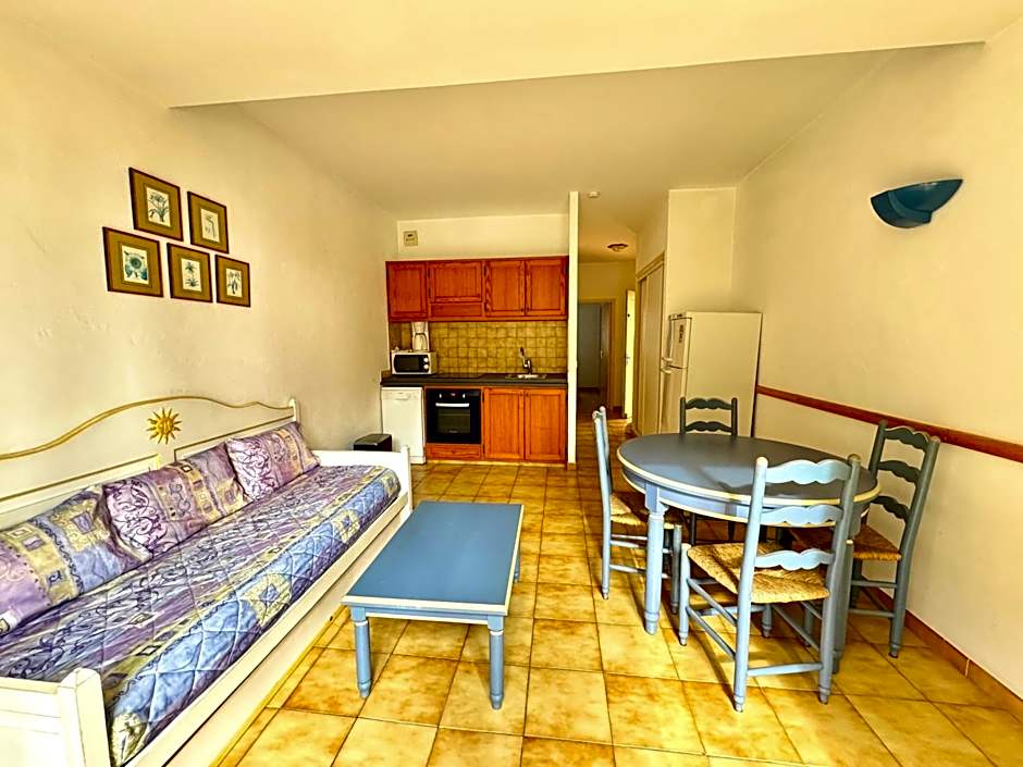 Résidence hôtelière Le Provençal à Giens - Bord de mer