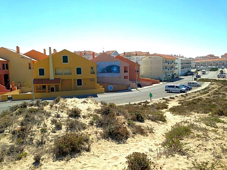 Supertubos Beach Hostel
