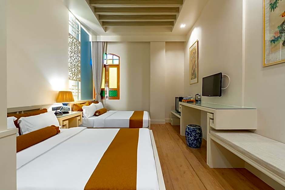 Photo 1 of 9 of Deluxe 1 Double Bed or 2 Beds