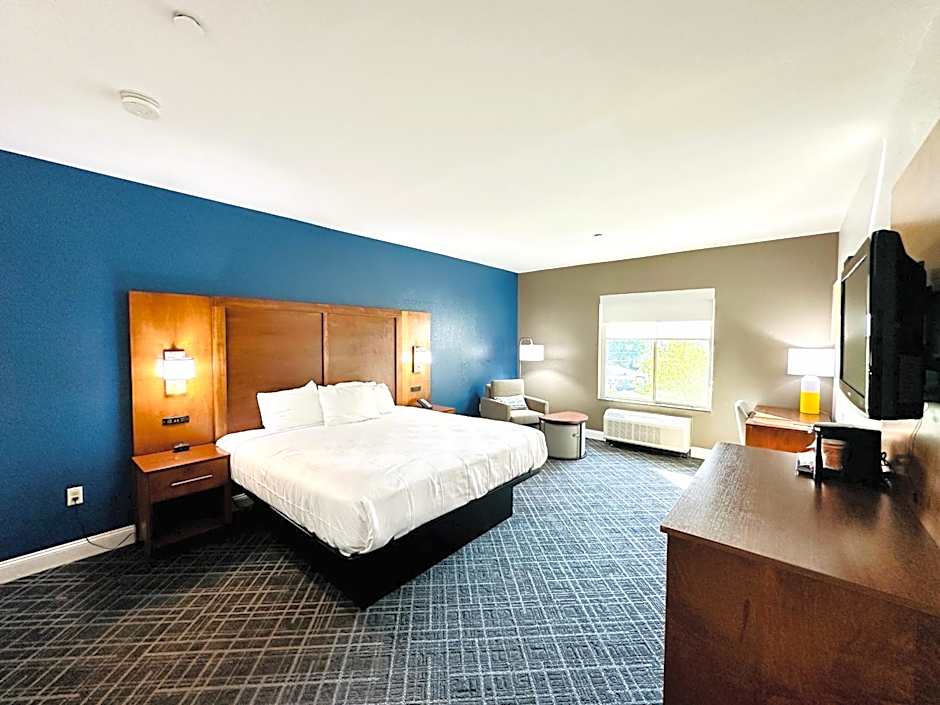 Comfort Inn & Suites Plainville-Foxboro