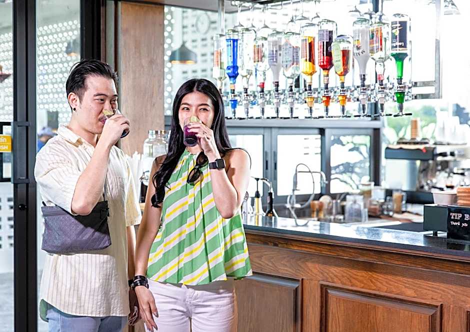 Chainam-Charmchuree residences cafe and spa