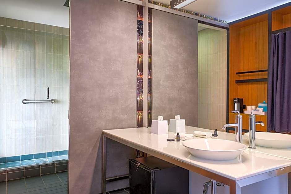 Aloft Charleston Airport & Convention Center