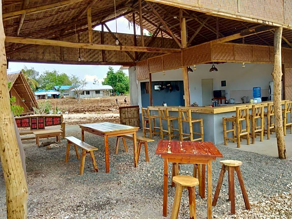 SEE-KEE-HOR Cafe and Hostel
