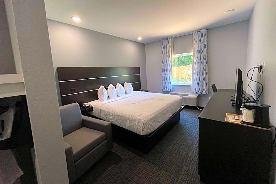 Days Inn by Wyndham Zachary LA