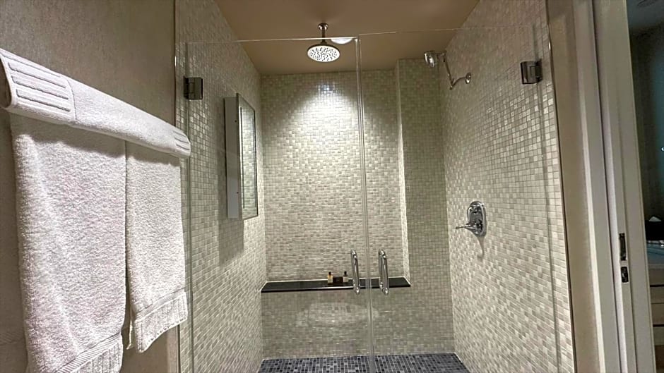 Westgate Luxury Penthouse