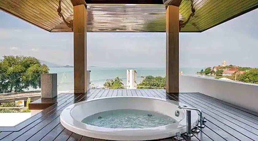 Villa Melitta, Pool, Beach, 360-SeaViews, 6-bed Thai Luxury on Best Location in Samui