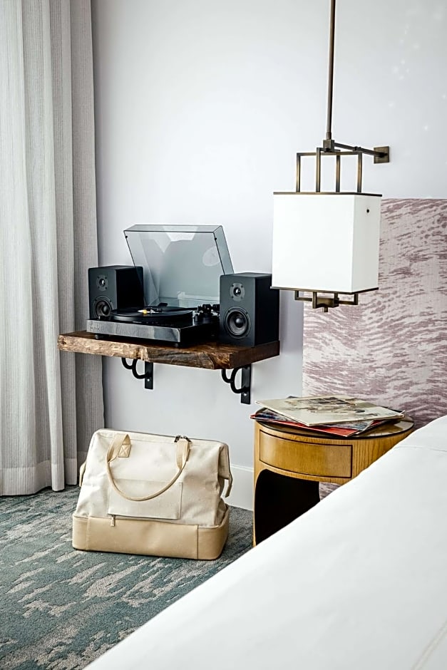 Dream Hollywood by Hyatt