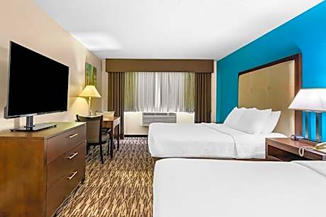 Queen Room with Two Queen Beds - Mobility Access