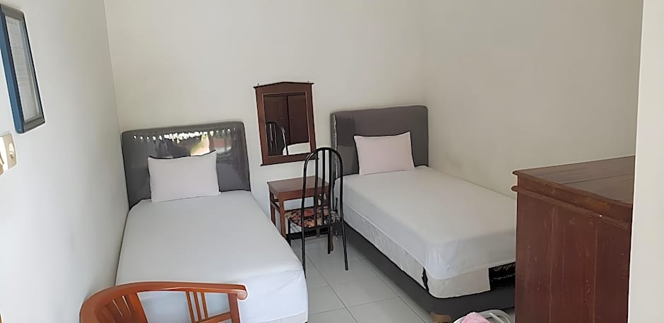 OYO 2753 Irma's Residence