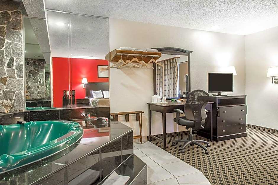 Econo Lodge West Haven