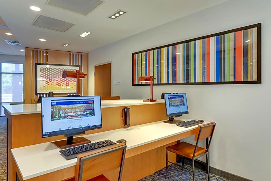 Holiday Inn Express & Suites Winston - Salem SW - Clemmons By IHG