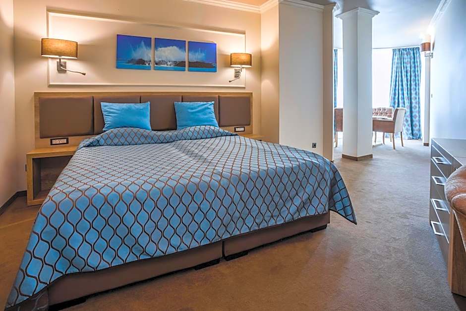 Tiara Beach - All Inclusive