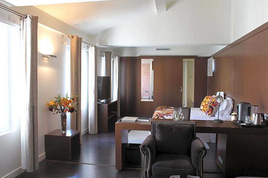 Les Pleiades Hotel-Spa-Restaurant