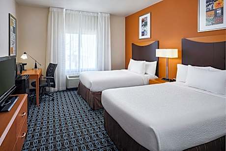 Double Room with Two Double Beds and Roll-In Shower - Mobility Access/Hearing Accessible