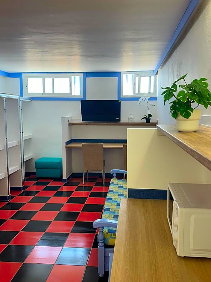 Pura Vida Surf House