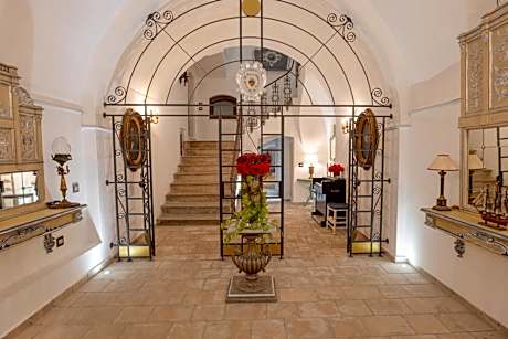 The Crown Palace - Gallipoli