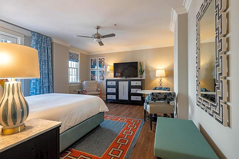 Photo 1 of 11 of Standard King Room with View