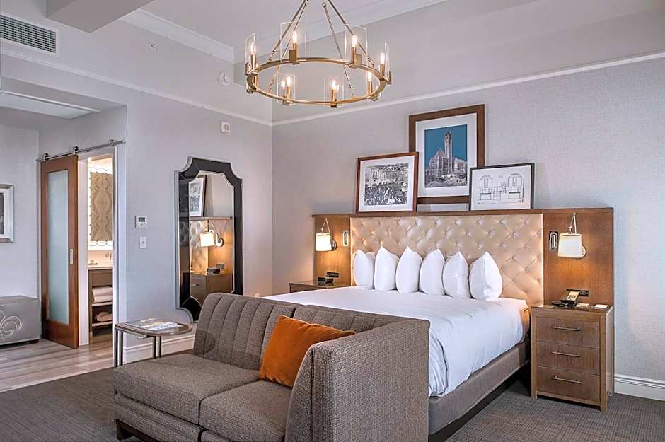St Louis Union Station Hotel Curio Collection by Hilton
